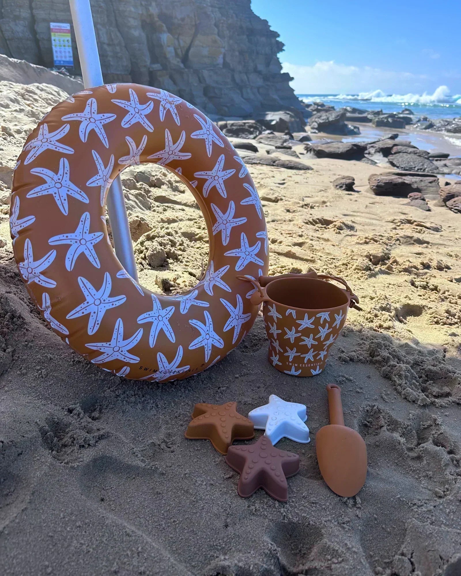 TEST What's in my beach bag?