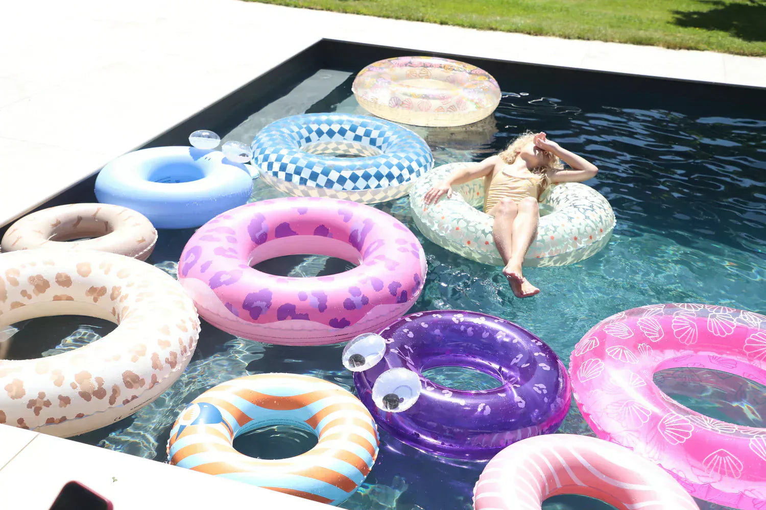 Have something extra for your kid with our poolside inflatables