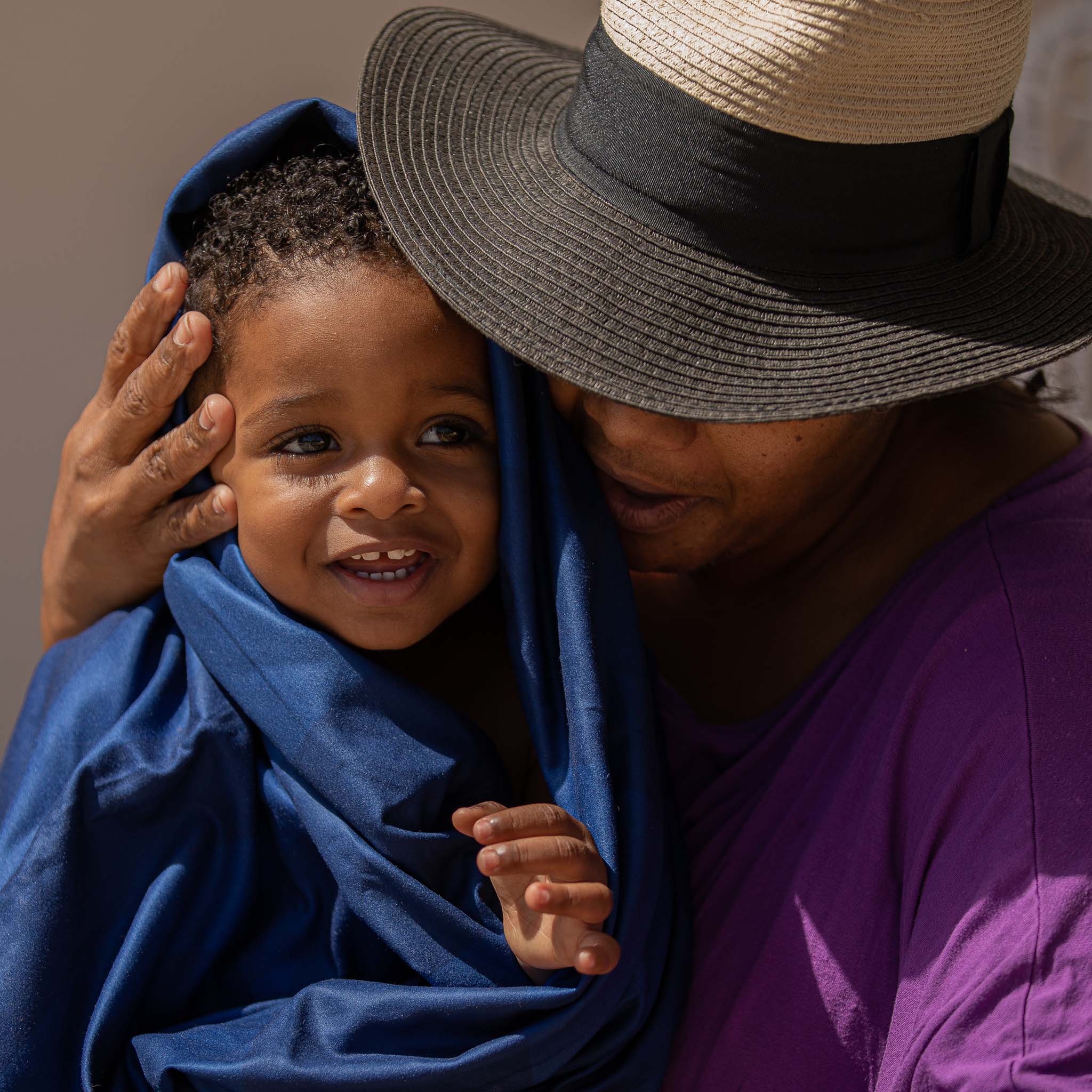 Beach Towel Microfiber - Blue - Vibrant Stripes - 135 x 65 cm