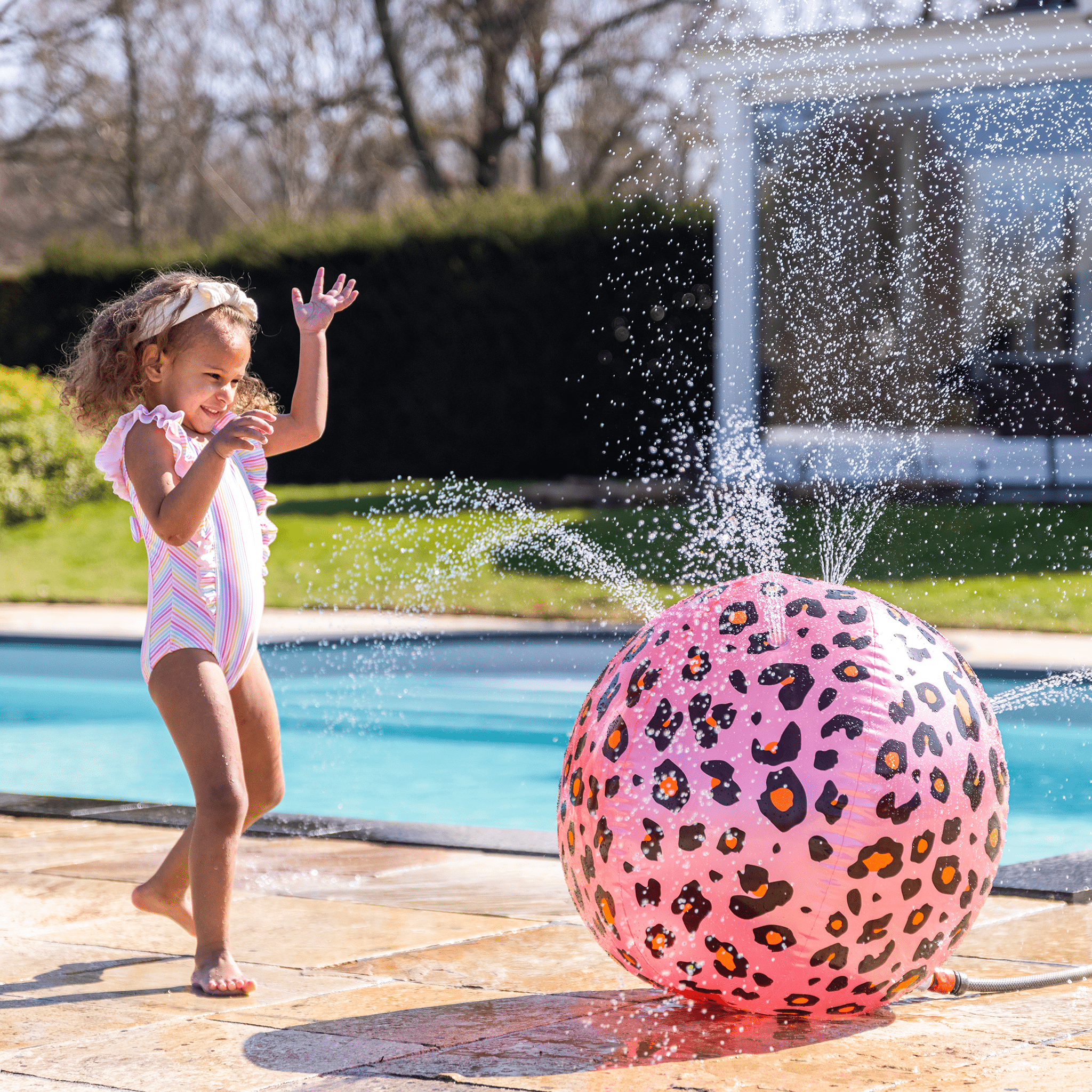 Inflatable Water Sprayer Ball - Rose/Gold - Safari Chic